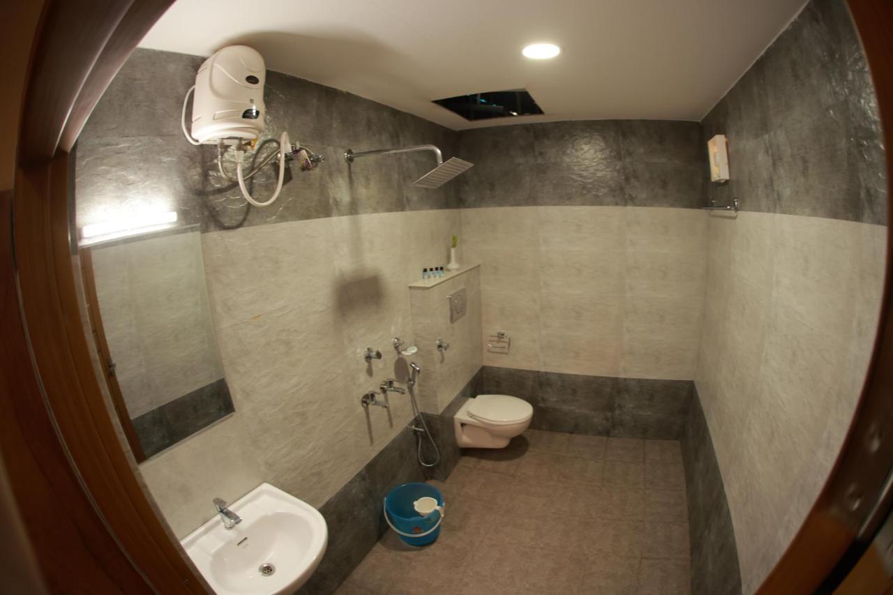 Malavikas Black Beach Resort バルカラ エクステリア 写真